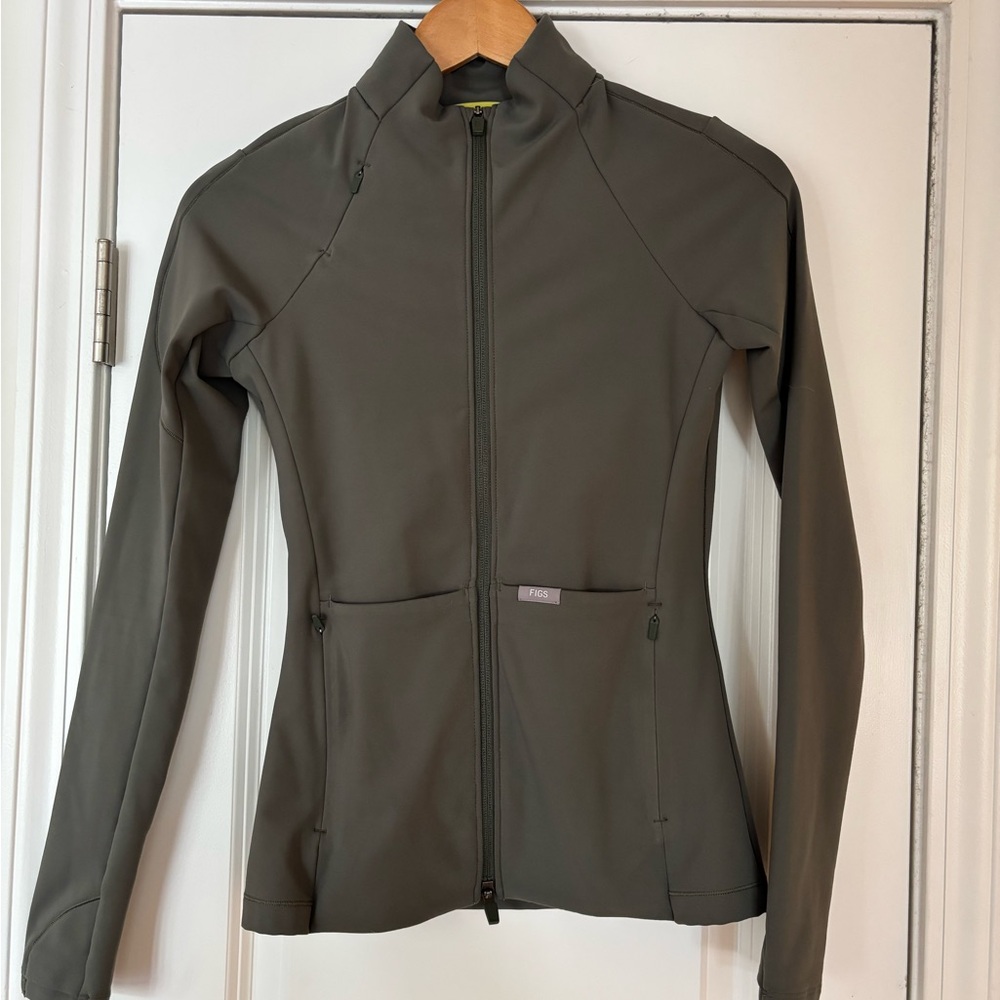 FIGS Brad Sage Green Contour Jacket — NEVER BEEN WORN